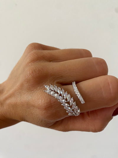 Crystal white ring